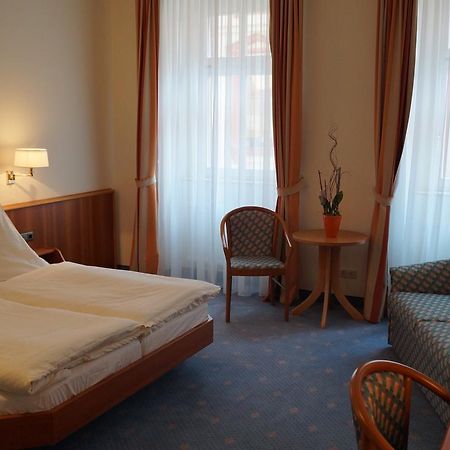Hotel Goldener Loewe Waldheim Værelse billede