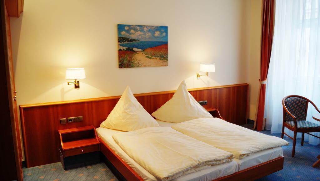 Hotel Goldener Loewe Waldheim Værelse billede